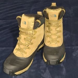 Mens The North Face Chilkat lll, Size 10.5